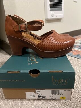 b.o.c. Gia Tan Leather Mary Jane Platform Heels